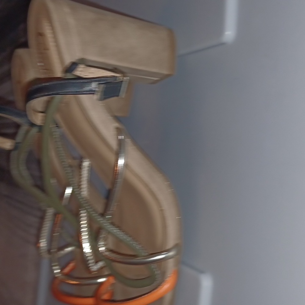 COMFORT SHOES - Picture 3 of 5